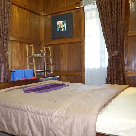 Badjoeri Ethnic Wooden Homestay Бандунг Екстериор снимка