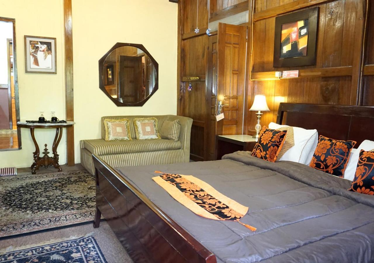 Badjoeri Ethnic Wooden Homestay Бандунг Екстериор снимка