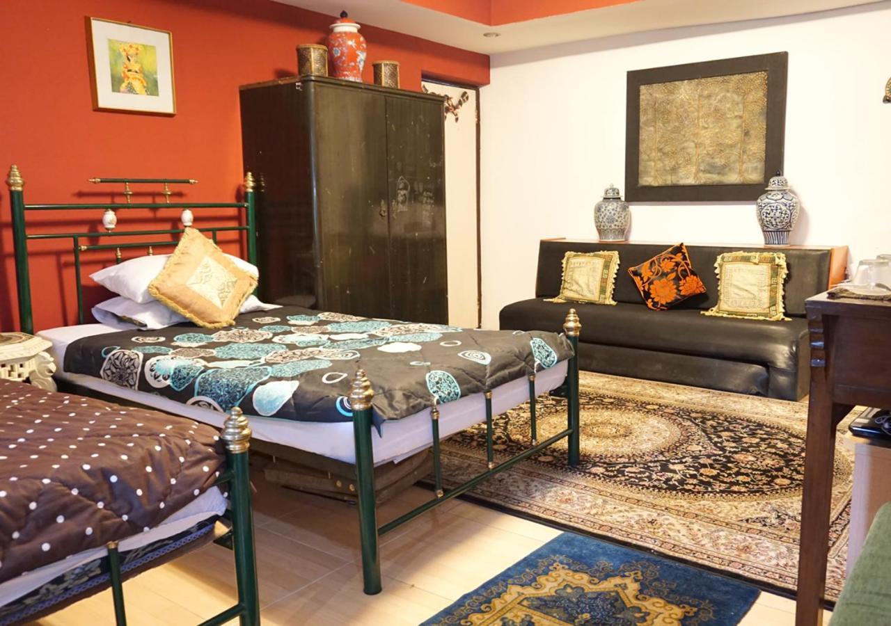 Badjoeri Ethnic Wooden Homestay Бандунг Екстериор снимка