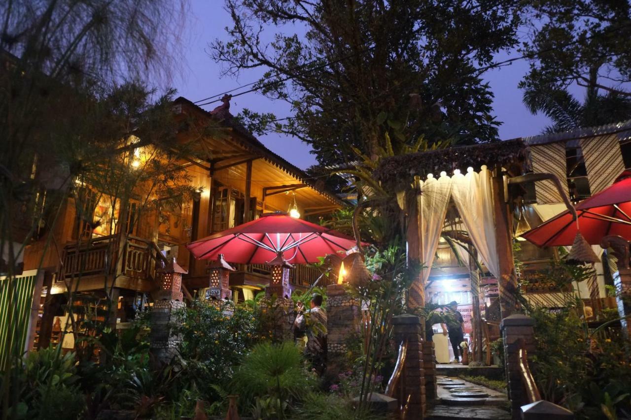 Badjoeri Ethnic Wooden Homestay Бандунг Екстериор снимка