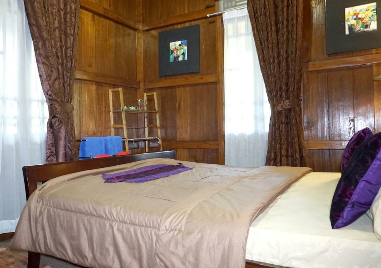Badjoeri Ethnic Wooden Homestay Бандунг Екстериор снимка